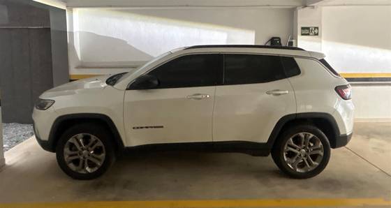JEEP COMPASS 2.0 TD350 TURBO DIESEL LONGITUDE AT9 JEEP COMPASS 2.0 TD350 TURBO DIESEL LONGITUDE AT9